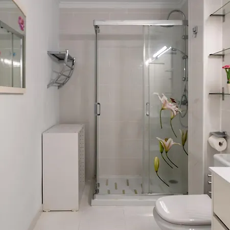 Live Atlantic Pearl 칸델라리아