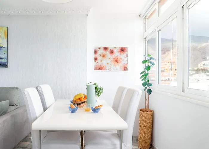 Live Atlantic Pearl Apartment