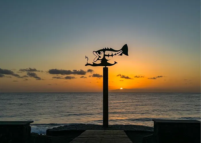 Live Atlantic Pearl Apartment *