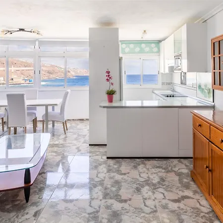 Live Atlantic Pearl * Candelaria